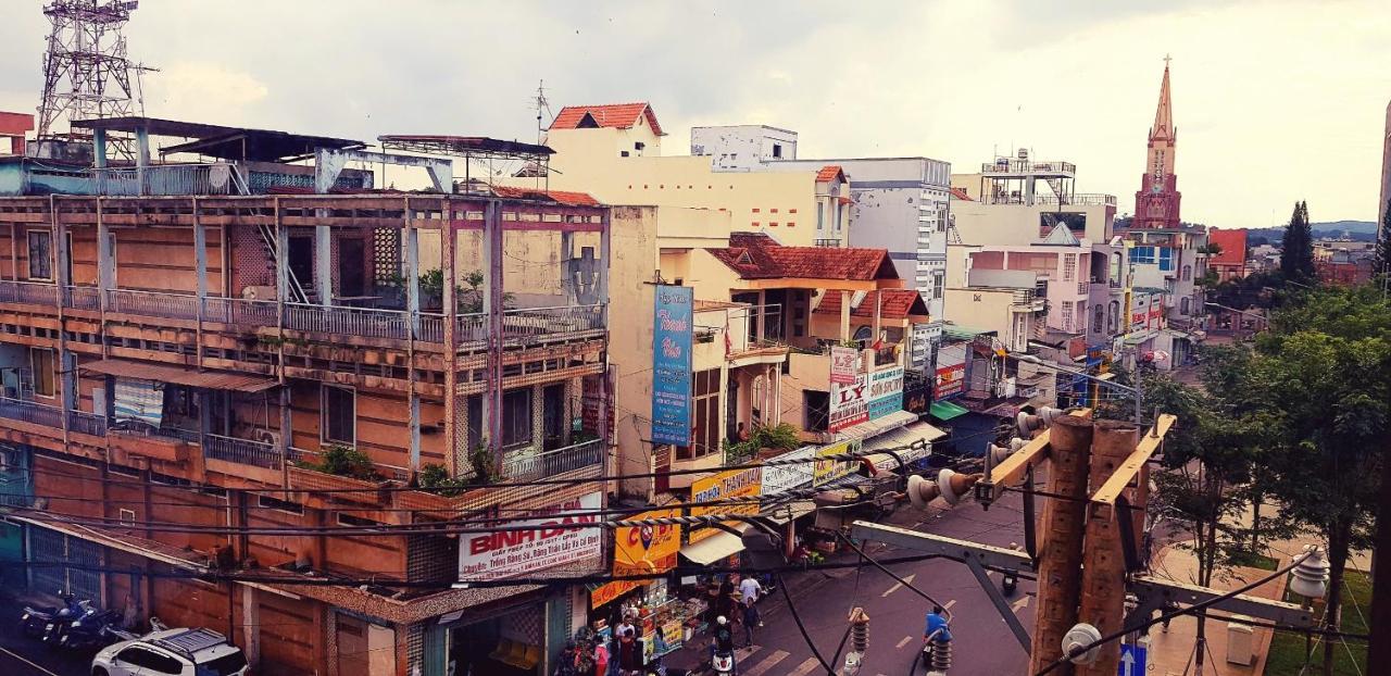Quoc Thanh Hotel Long Khanh Экстерьер фото
