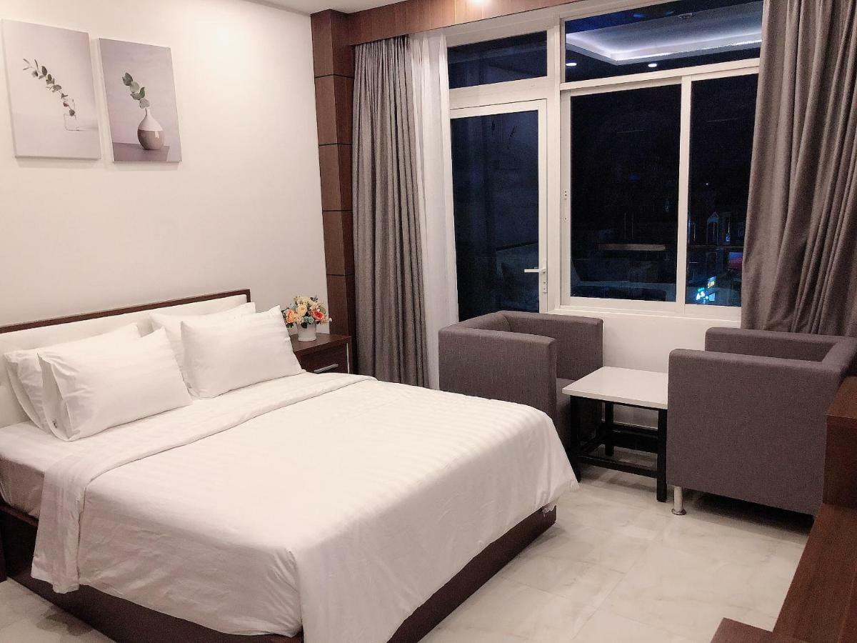 Quoc Thanh Hotel Long Khanh Экстерьер фото